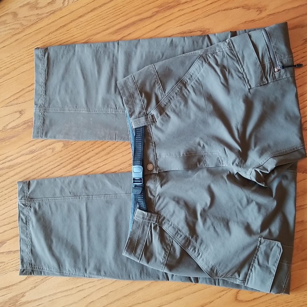 Advanced repellency sport pants
